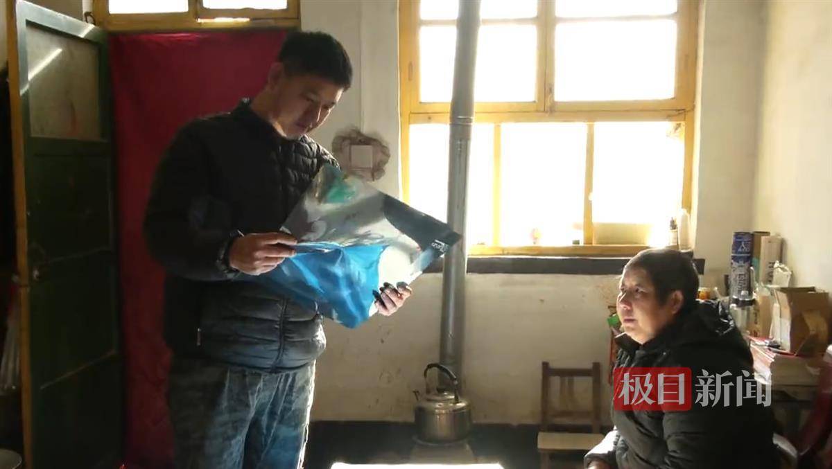 皇冠信用网注册开通_石家庄一蜂农7吨蜂蜜滞销:给母亲治病错过了最佳销售时机皇冠信用网注册开通,盼大家伸出援手