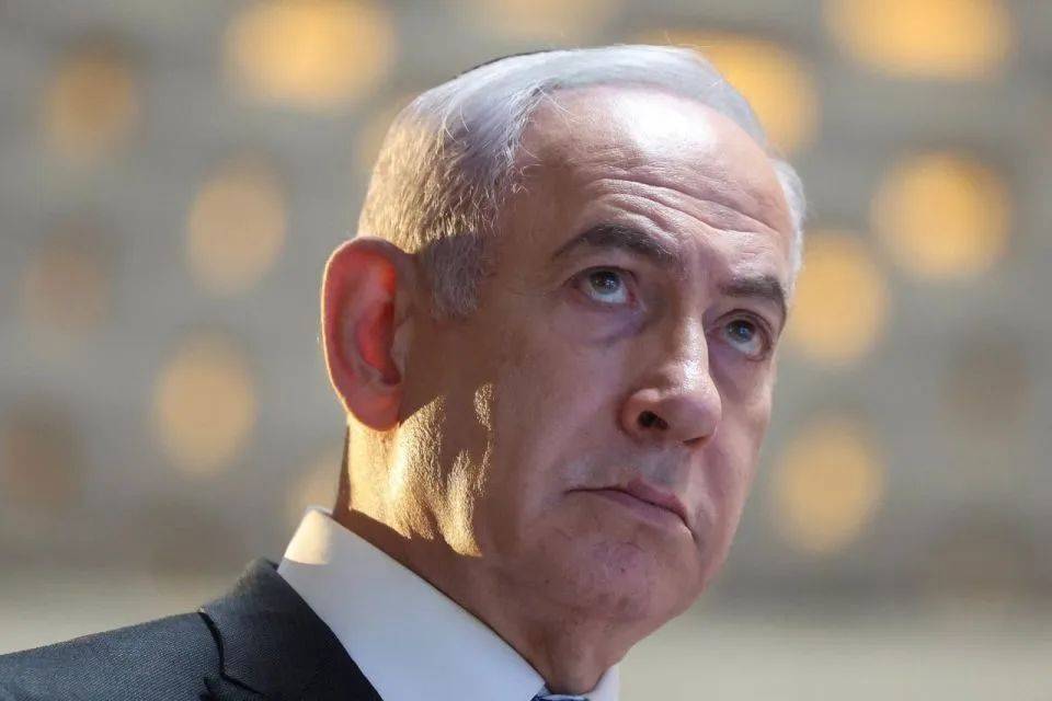 皇冠官网电话_三大消息:他又要来中国了!美国皇冠官网电话,输给了小红书!200名以军士兵站了出来