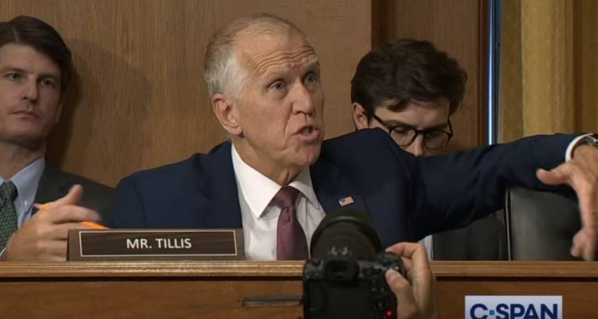 皇冠信用网登2代理
_美国贸易代表遭围攻:对中国皇冠信用网登2代理
,我们压根就没战略