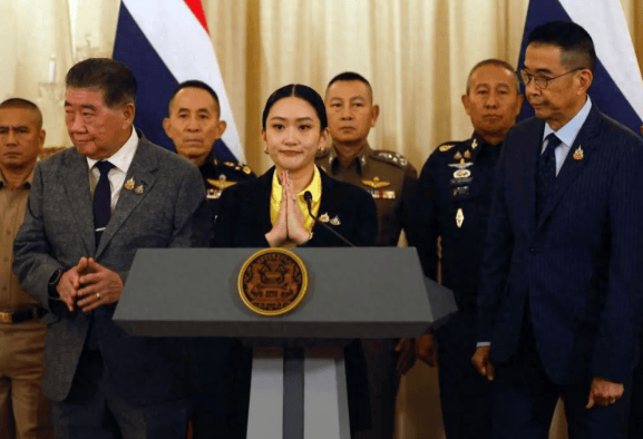 世俱杯賽程_只剩255席世俱杯賽程,佩通坦拒绝下台,一架泰专机直飞中国,执政党要自救