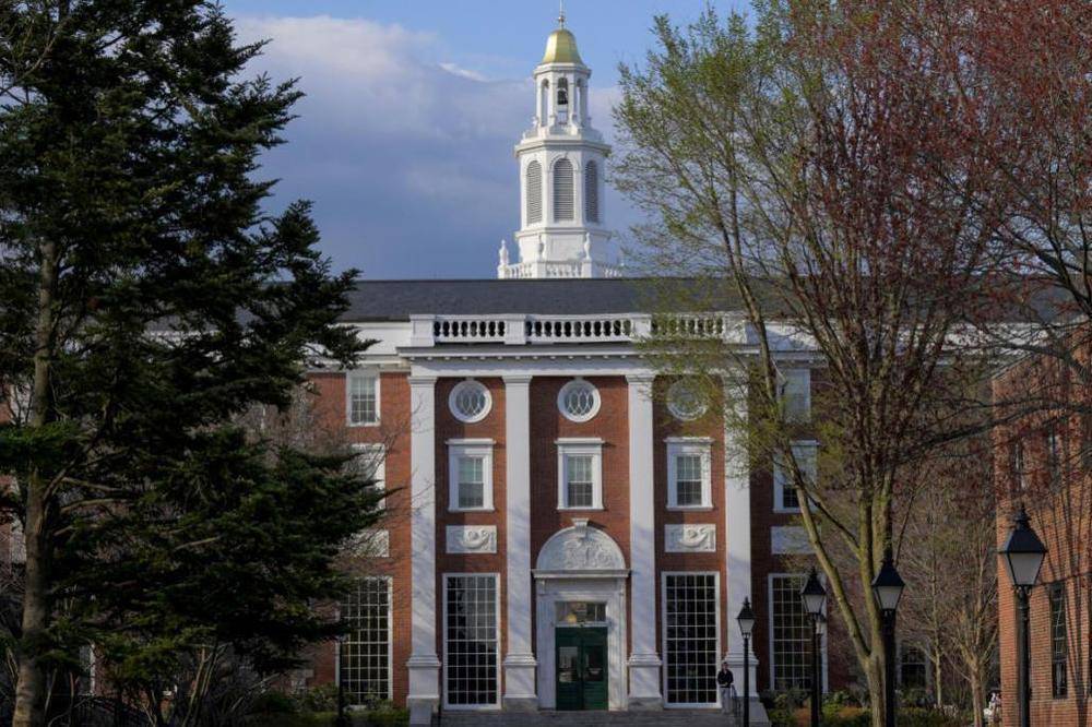 纽西兰国家篮球联赛_特朗普政府再威胁哈佛大学“将失去所有联邦财政资源”