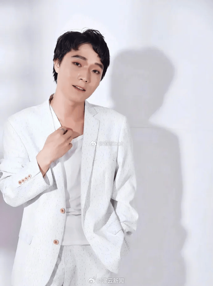 皇冠信用网开户要钱吗
_男艺人张艺洋杀害16岁女友被枪决皇冠信用网开户要钱吗
，成娱乐圈首位被执行死刑的艺人