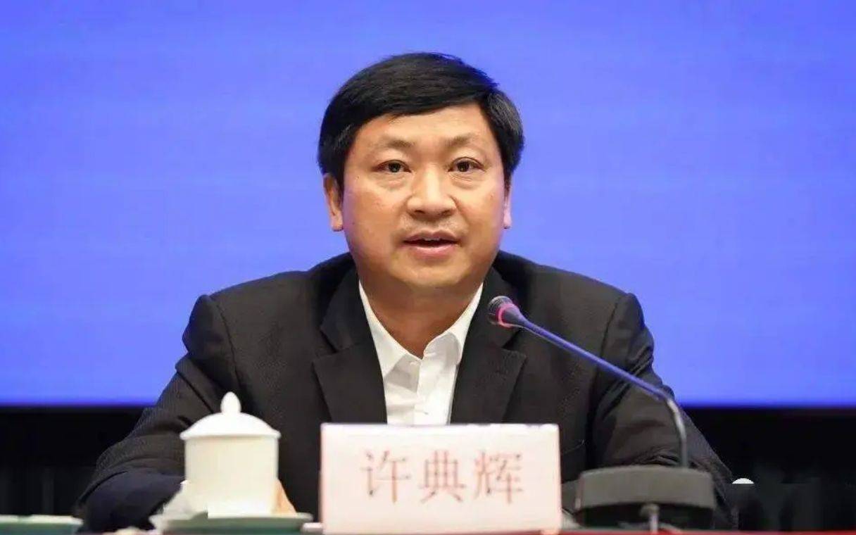 皇冠信用網在哪里开通
_当过广东省政府副秘书长、省信访局局长等职皇冠信用網在哪里开通
，许典辉被查