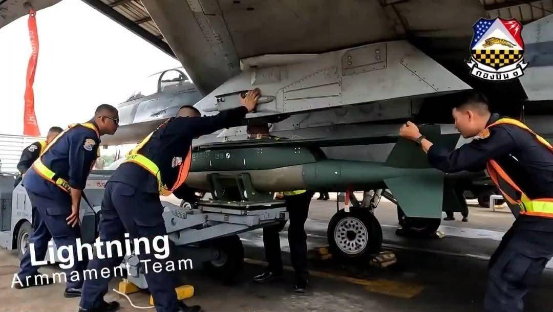 皇冠welcome注册账号
_红旗-12瞄准F-16后皇冠welcome注册账号
，泰国鹰狮战机出击，中方明确没给柬埔寨武器